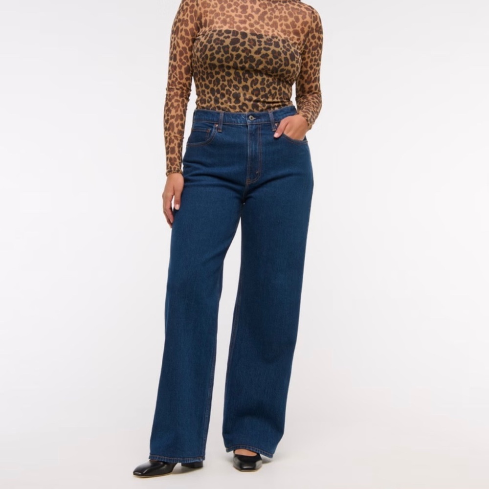 Abercrombie 90s Relaxed Dark wash regular length